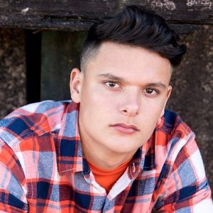 Meet your Posher, Wesley